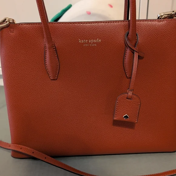 NEW Kate Spade Tan Leather Satchel With Bag Charm - Picture 3 of 6